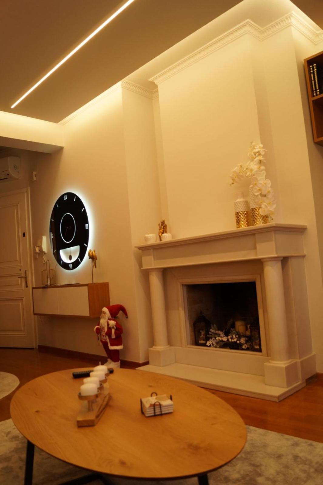 Daphne Luxury Apartment 卡斯托里亚 外观 照片