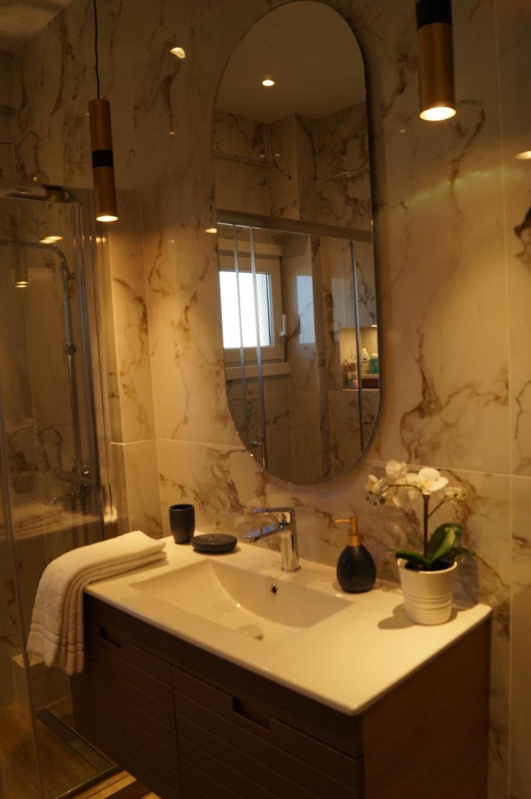 Daphne Luxury Apartment 卡斯托里亚 外观 照片