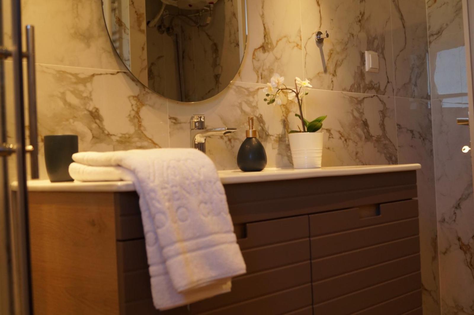 Daphne Luxury Apartment 卡斯托里亚 外观 照片