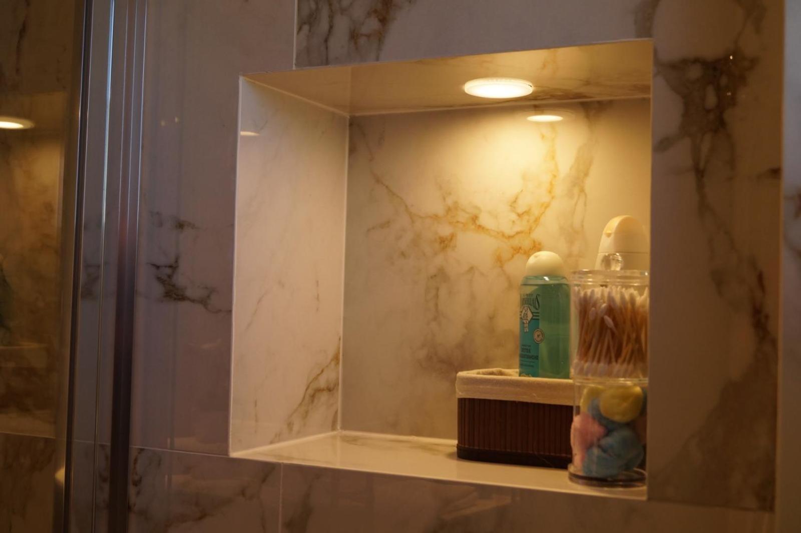 Daphne Luxury Apartment 卡斯托里亚 外观 照片